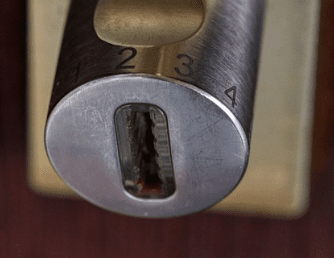 Toowoomba Hit by Daylight Burglaries: 11 Arrests Made